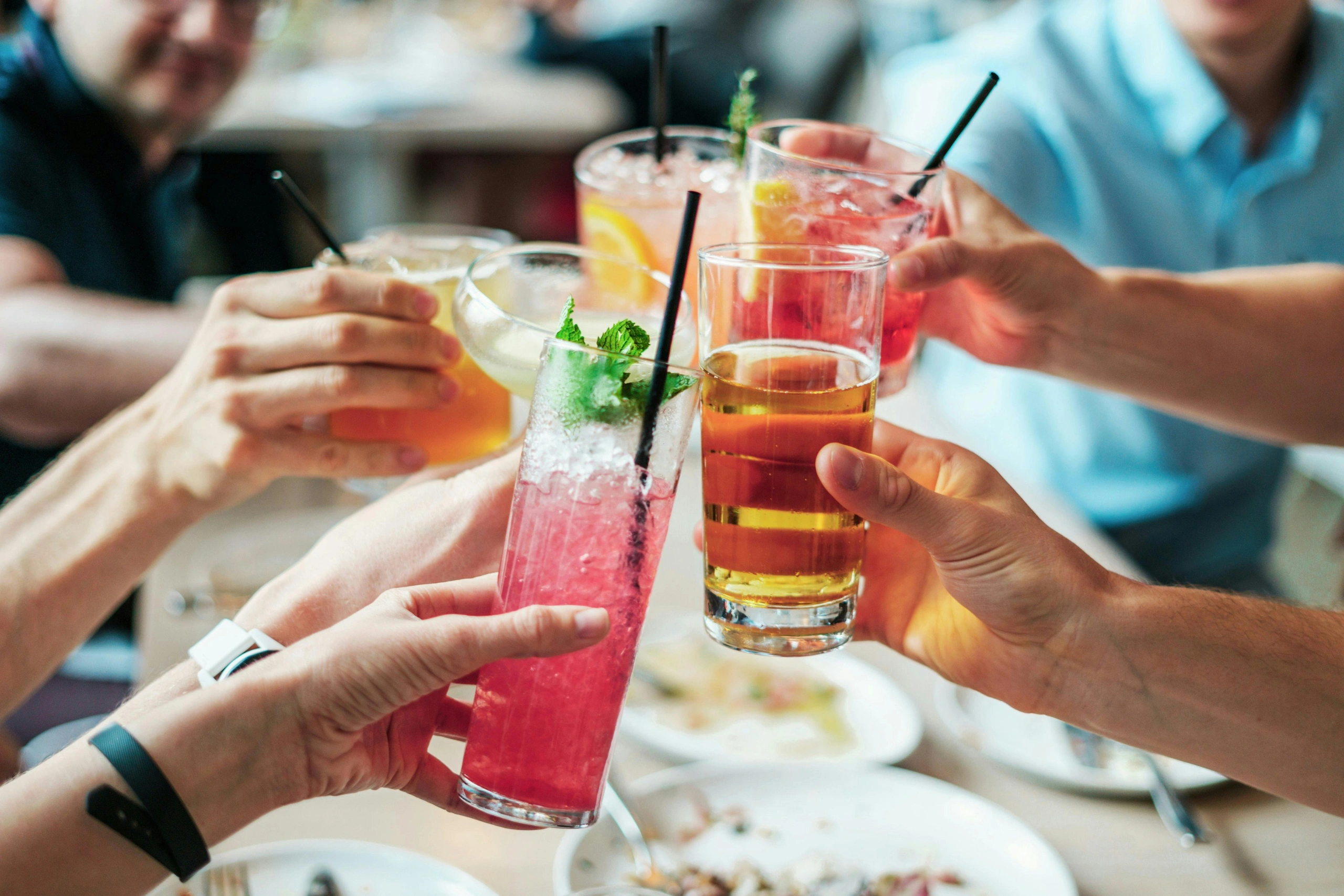 You are currently viewing Can You Drink Alcohol On Weight Loss Medicines?
